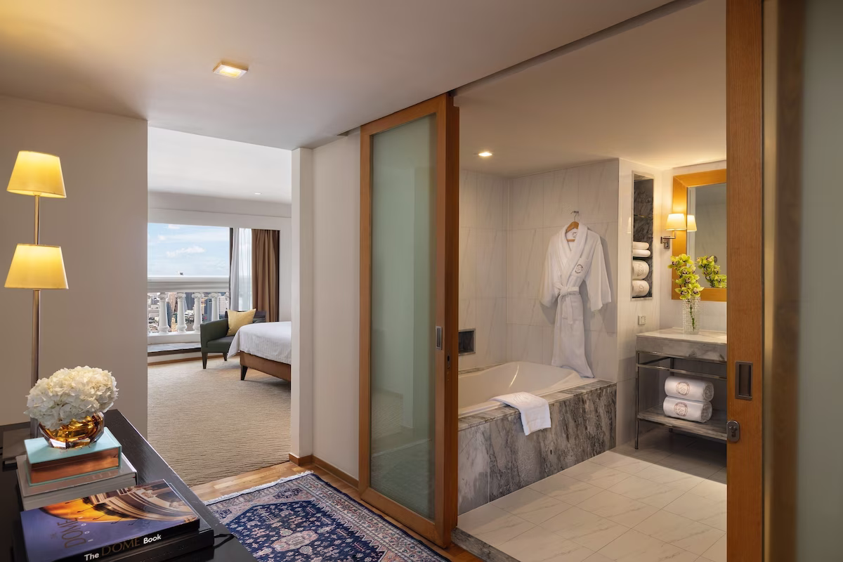 Tower Club Suite 3 Bedroom with Lounge 2